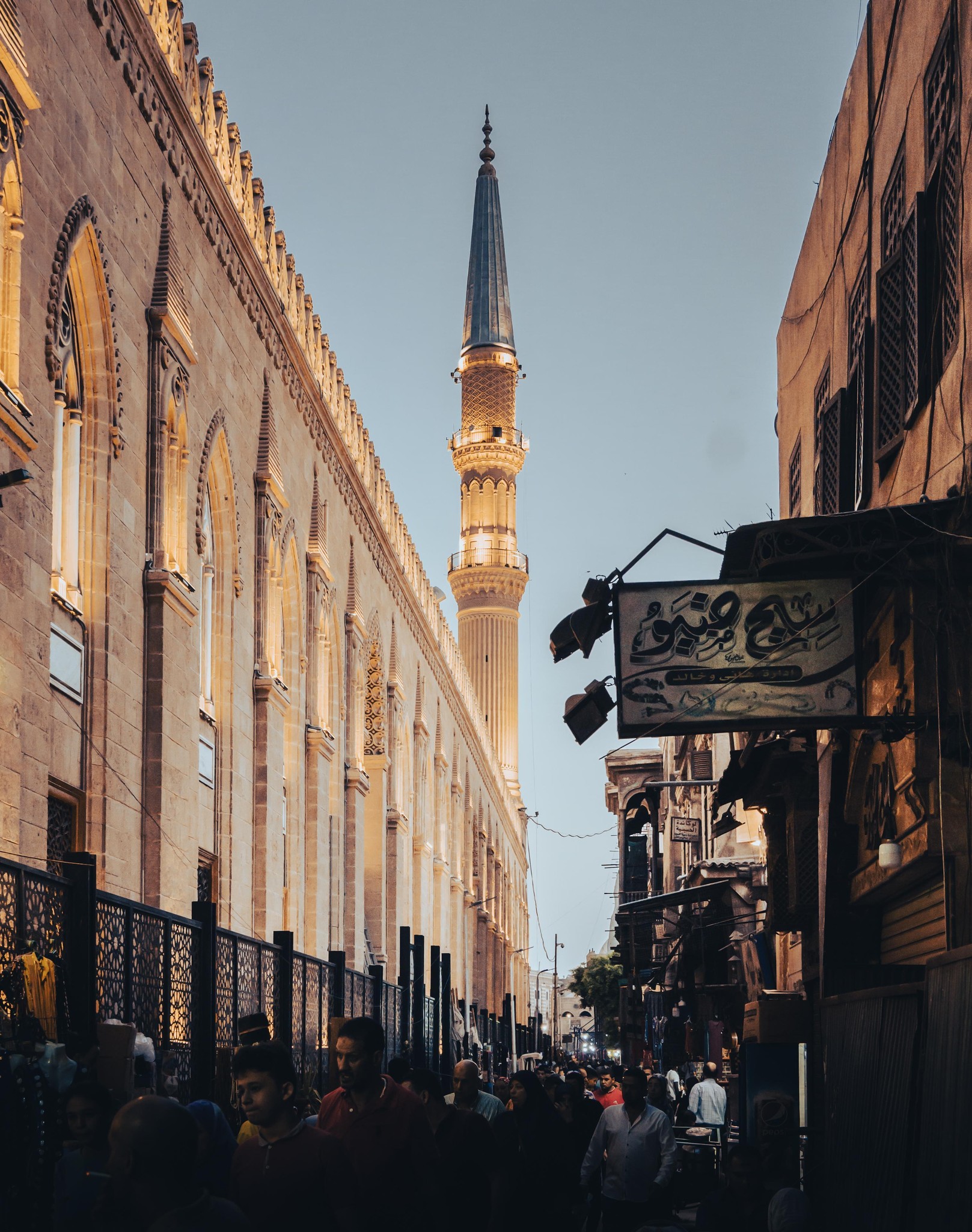 Cairo's Ancient Streets: A Glimpse of Islamic Architecture