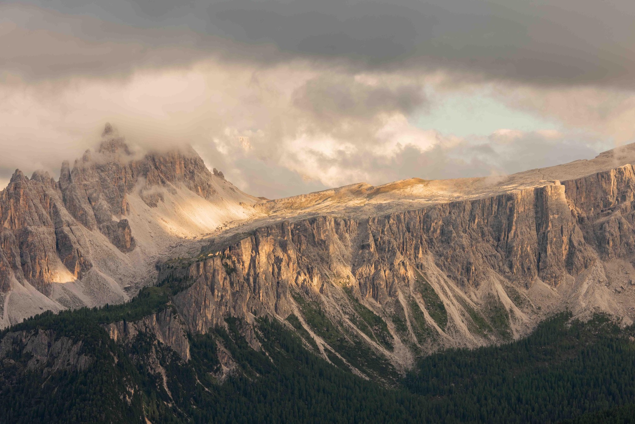 Golden Hour Majesty: Dolomite Peaks Bathed in Light