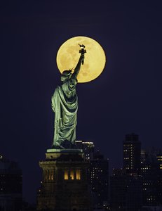 Supermoon-Liz.jpg