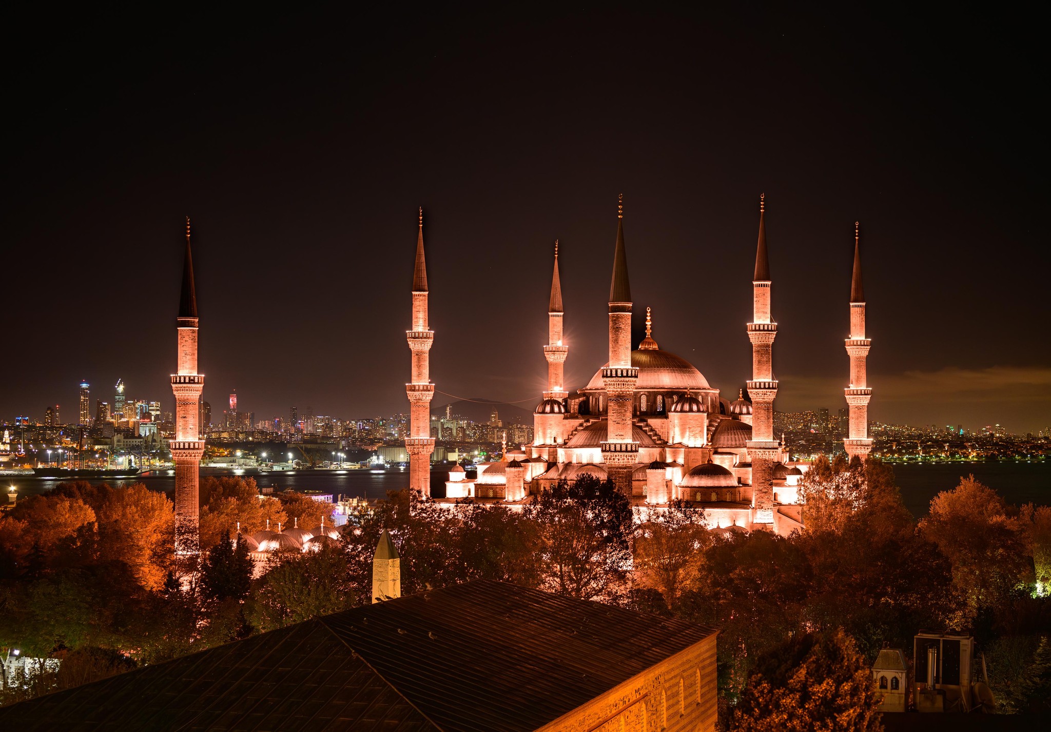 Istanbul's Sultan Ahmed Mosque Illuminated at Night